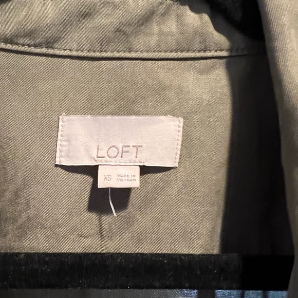 Loft army green blazer - Picture 2 of 2